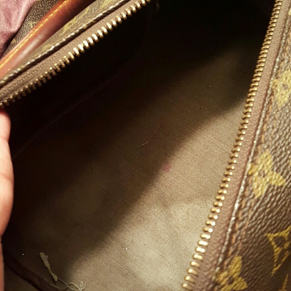 NO DATE CODE hit the offer button may be FAUX