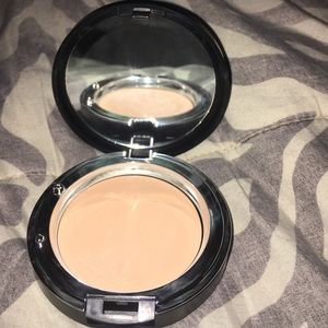 Organza cream foundation