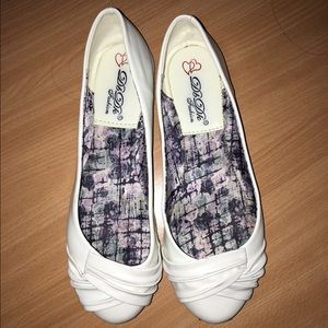 White Flats Size 6.5