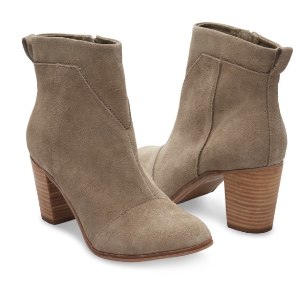 NWOT taupe suede Toms lunata booties