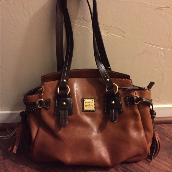 Dooney & Bourke purse