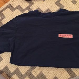 Vineyard Vines T shirt
