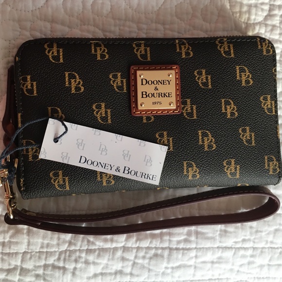 Dooney and bourke wallet clutch