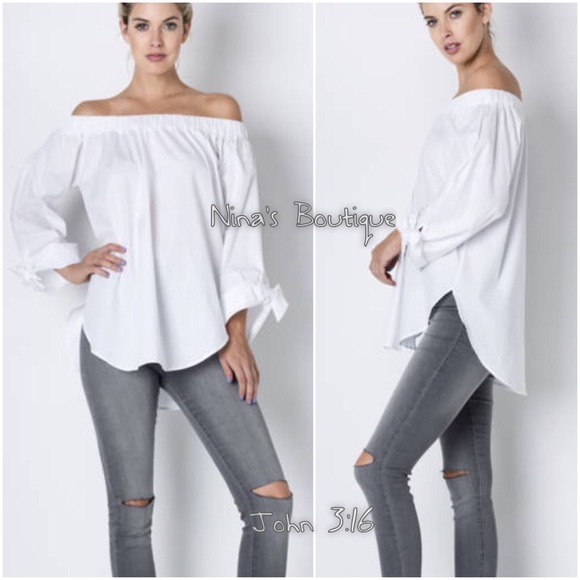 Tops - 🎉sale🎉 Last small off shoulder tops