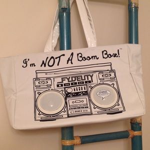 Canvas boom box tote