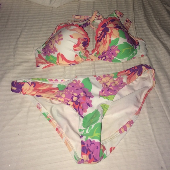 floral bikini