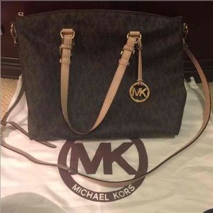 ❌SOLD❌ Large Michael Kors Satchel