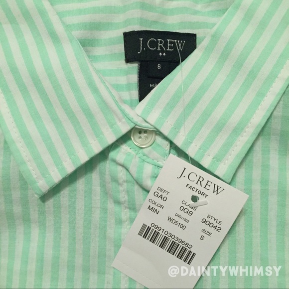 🎈HP!🎈 [Sold via Bundle] J.Crew Button-Down - Picture 2 of 4