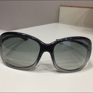 Please do not buy! Tom Ford "Jennifer"