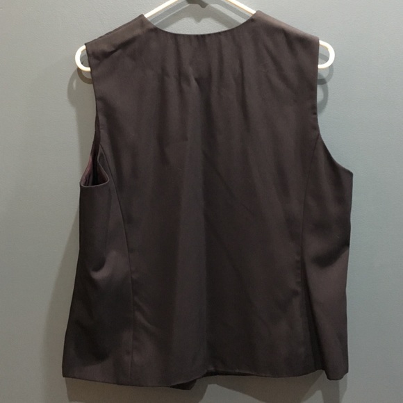 Navy button down shell - Picture 2 of 3