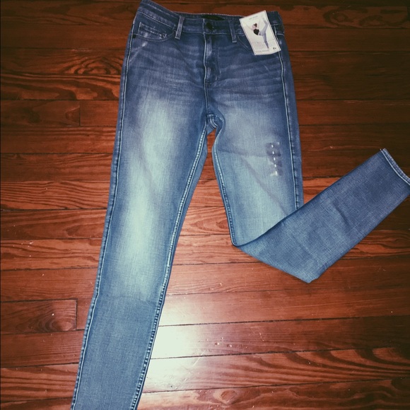 Abercrombie & Fitch Super Skinny Jeans