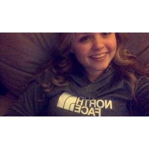 Meet your Posher, Elma