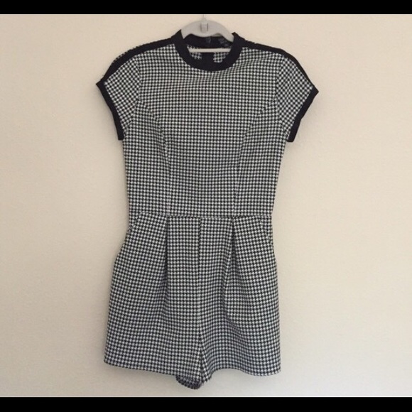 Limited time sale! Houndstooth romper