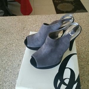 Nine West sling back heels