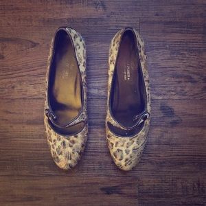 Leopard pint faux hair flat