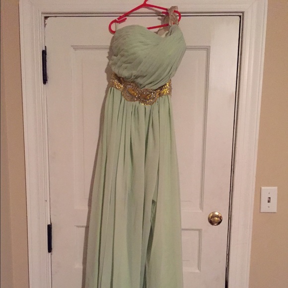 Prom dress- NOT SHERRI HILL - Picture 2 of 4