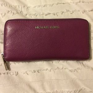 Michael kors wallet