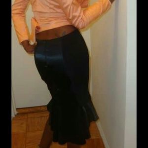 Small Black Knee Length Fitted Mermaid Skirt