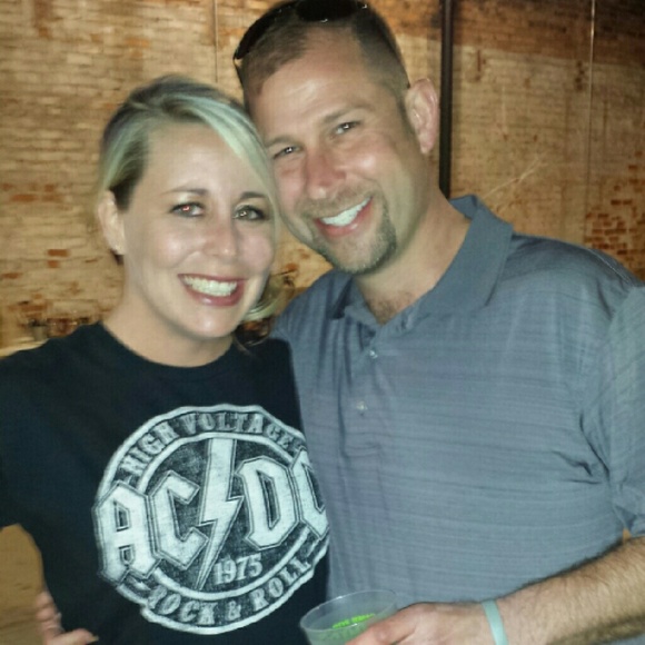 Meet your Posher, Kim - Picture 2 of 4