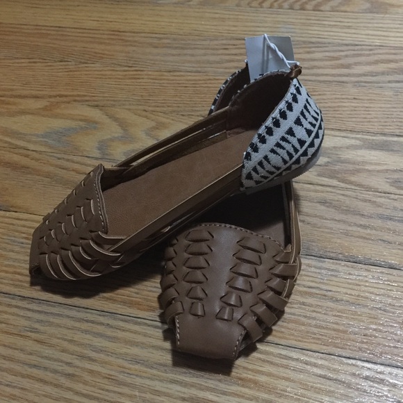 Brand new gap shoes for toddlers