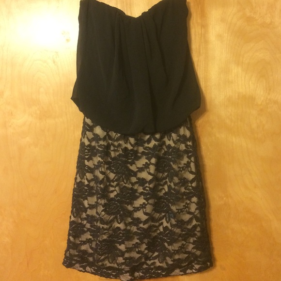 Lace Strapless Bodycon Dress