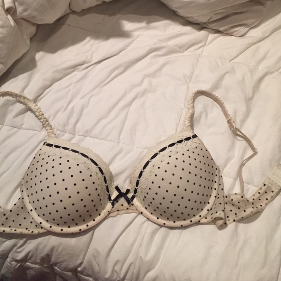 Pokadot bra