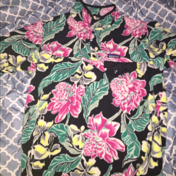 Women's medium Patagonia brand new! Will trade!