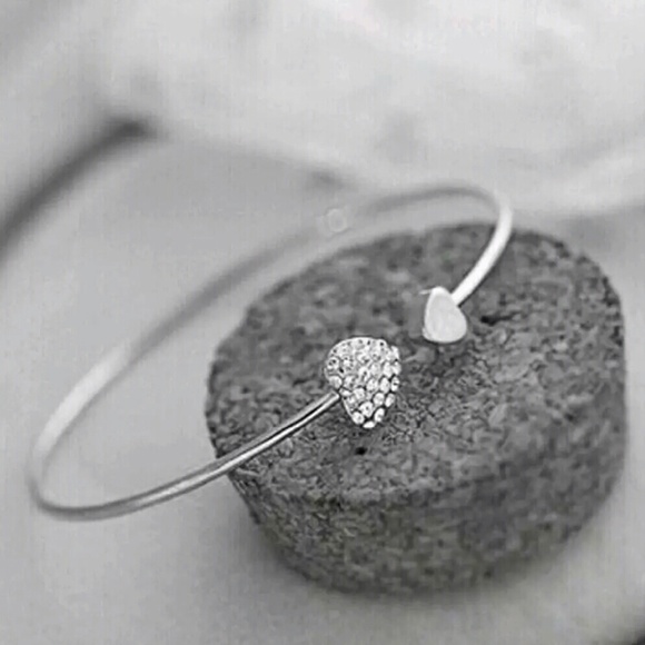 Heart Bangle Cuff Bracelet - Picture 2 of 4