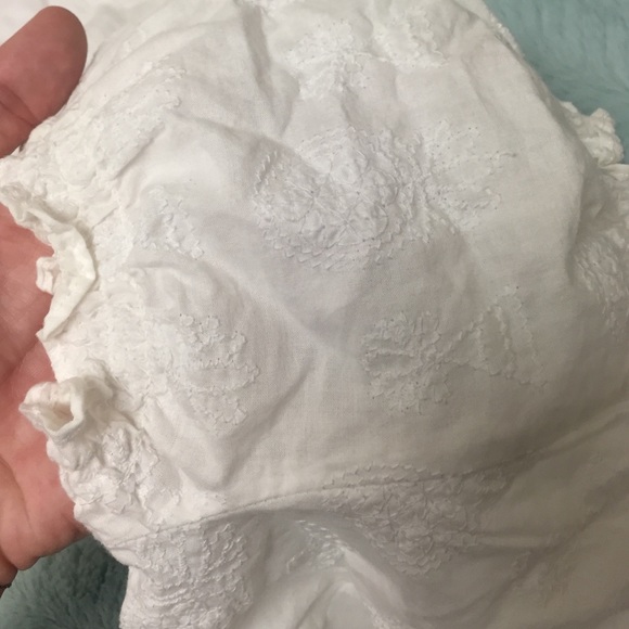 H and M White off the shoulder crop top - Picture 2 of 2