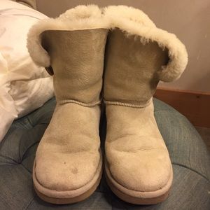 UGG BOOTS