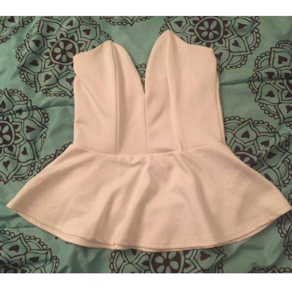Papaya Tops - Strapless peplum top