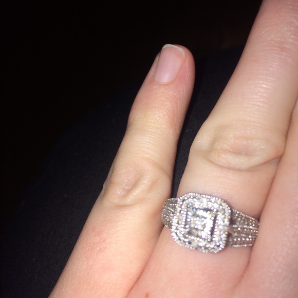 🚫🚫SOLD🚫🚫 Kay's  Jewelers ring 7 silver