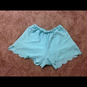Mint scalloped shorts