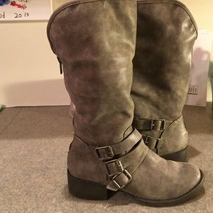Grey Madden Girl Boots