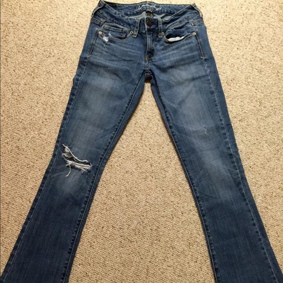American eagle distressed jeans