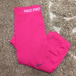 Nike pro dri fit leggings
