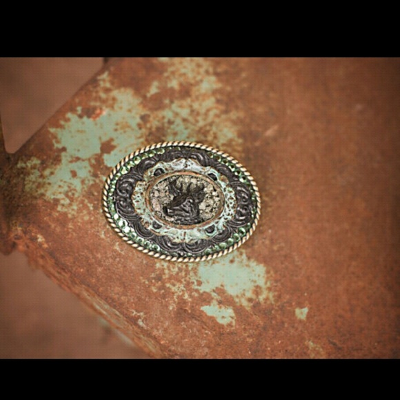 Spring Green Stag - Picture 2 of 3