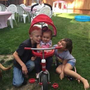 Meet your Posher, Akasha