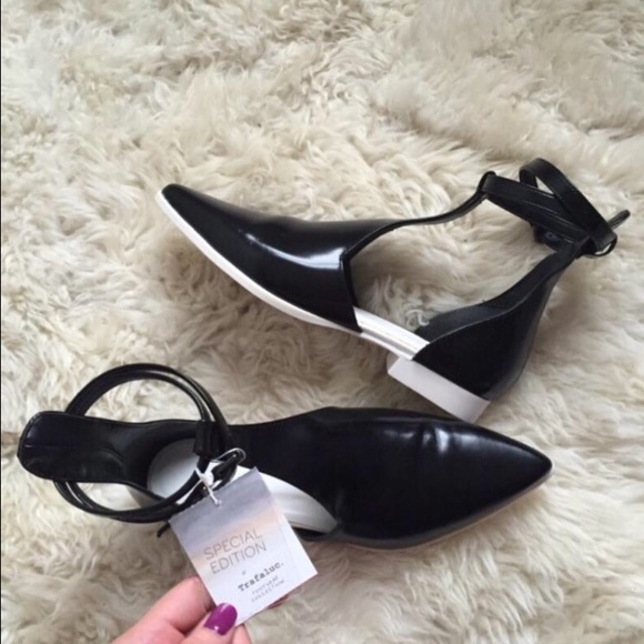 🔻SOLD🔺Limited edition Zara flats - Picture 3 of 4