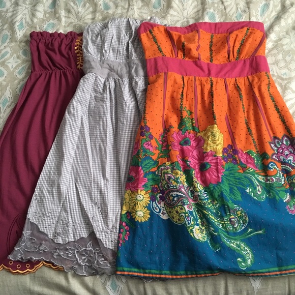 ‼️SOLD‼️ Summer Dresses - Picture 1 of 2
