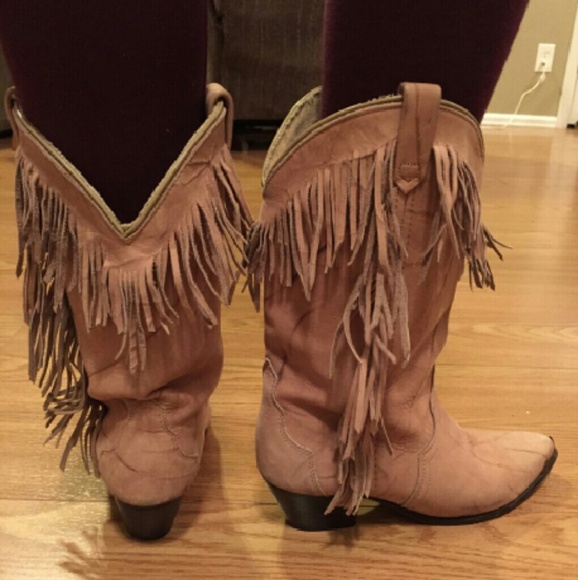 Beige fringed cowboy boots - Picture 2 of 3