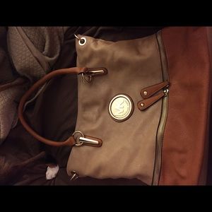 Not authentic Michael Kors purse