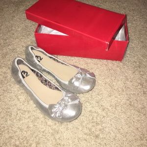 Silver ballet flats w/ bow