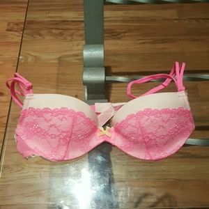 Victoria's Secret Pushup bra