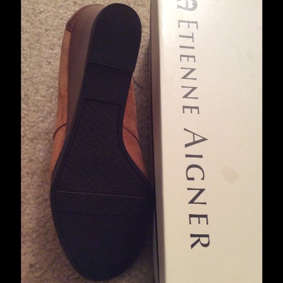 Etienne Aigner wedge suede booties - Picture 2 of 4