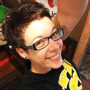 Meet your Posher, Angie