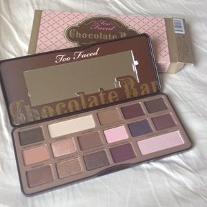 TOO FACED CHOCOLATE BAR PALETTE