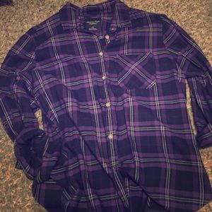 American Eagle Plaid Button Down Large