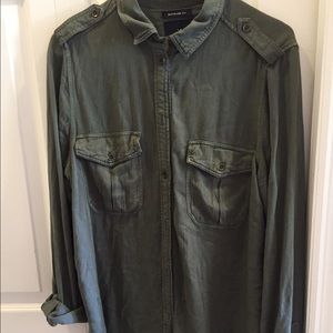 American Eagle shirt