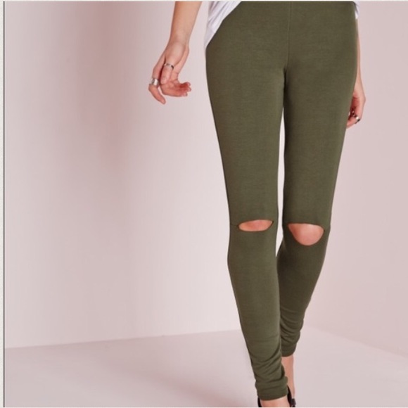 Knee cutout leggings
